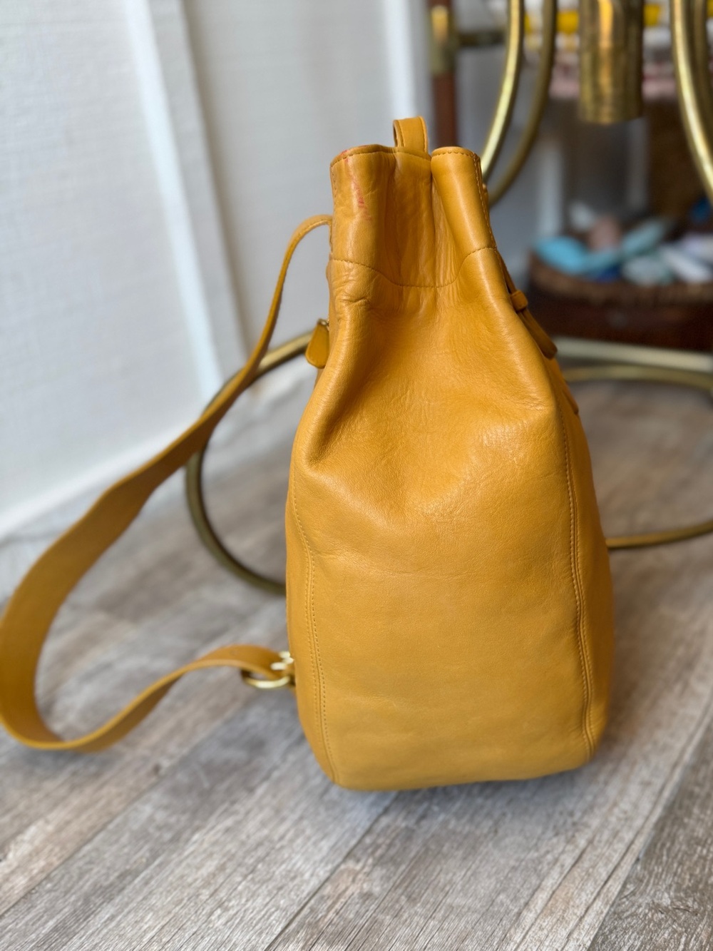 VTG Coach SOHO Sling | No. 4160 | Buttery Chamois | 1997 | Gently Loved - Picture 2 of 15
